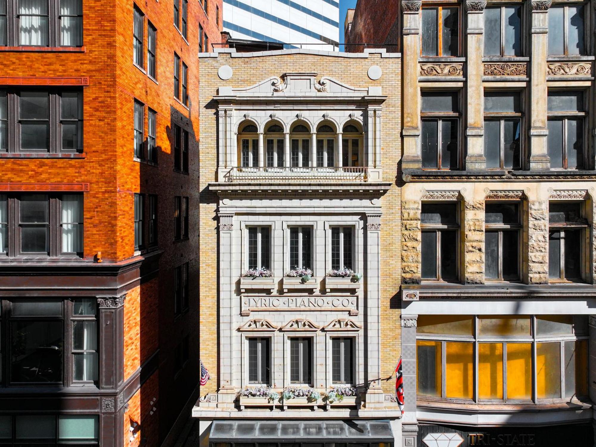 The Historic Lyric Penthouse With Private Rooftop Cincinnati Dış mekan fotoğraf
