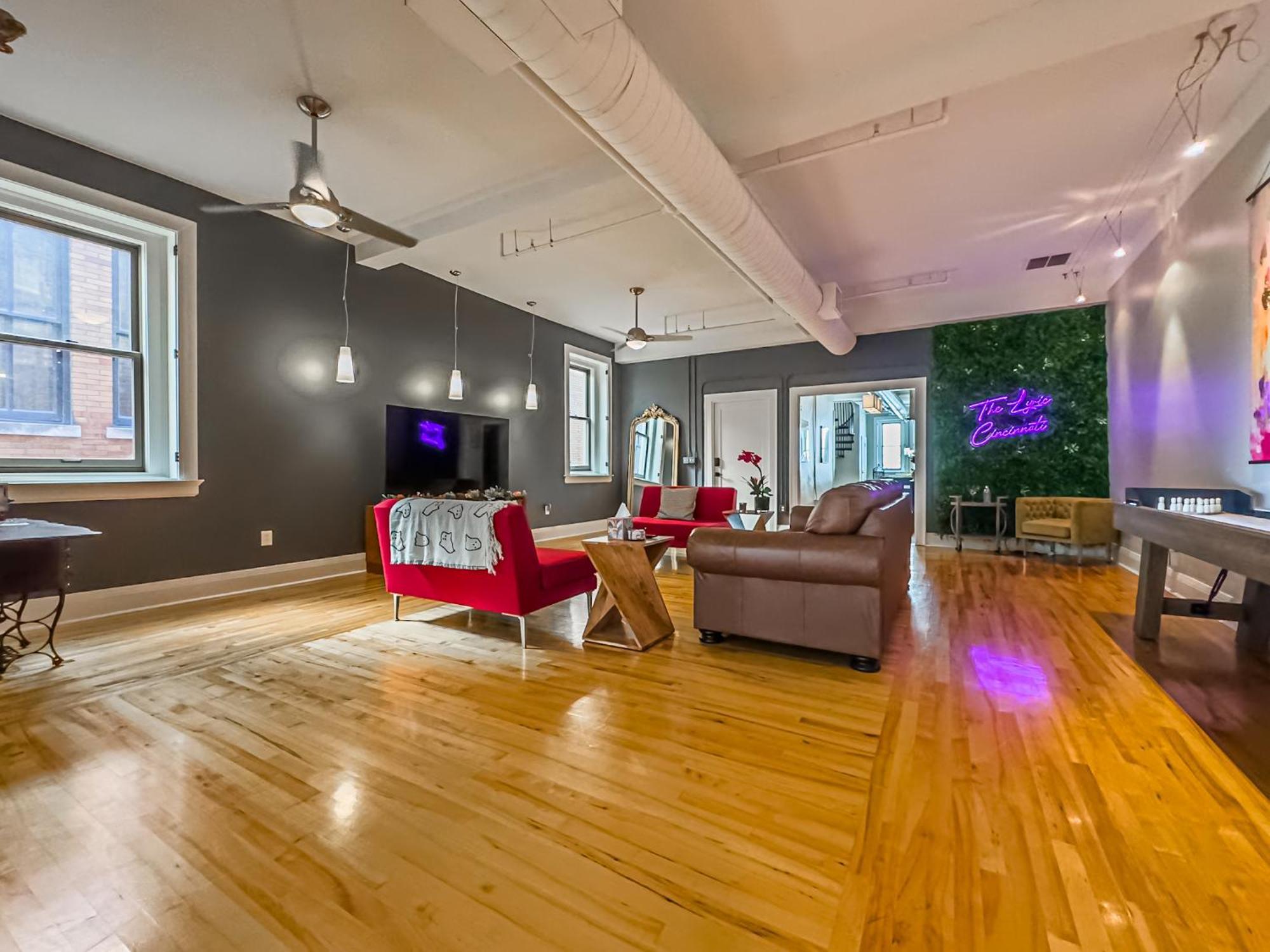 The Historic Lyric Penthouse With Private Rooftop Cincinnati Dış mekan fotoğraf